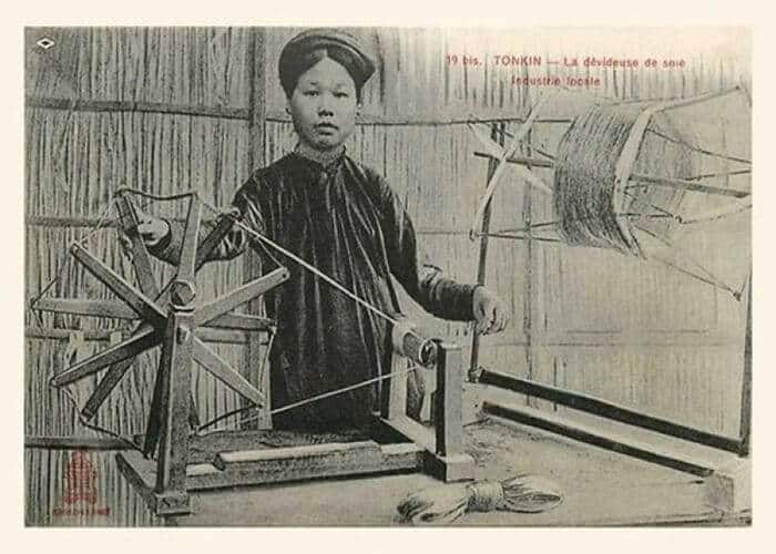  Theo truyền thuyết xưa, Bà Nguyễn Thi Sen là tổ nghề may  